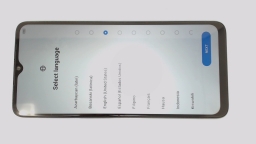 Tecno Spark 10C Ki5K Cellphone (Green 128GB 4GB) Unknown Carrier WORN REAR