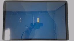 Lenovo Tab M10 TB-X606F 10.3" Tablet (Gray 64GB 4GB) WiFi SCRATCHES