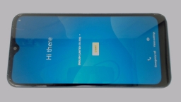 Motorola Moto E 2020 XT2052TF (Blue 32GB 2GB) Tracfone CRACKED GLAS