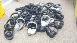 Lot of 46 Pairs of Bose QC 35 Series 1 QC35 Working Headphones