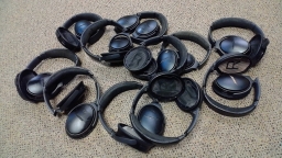 Lot of 10 Bose QC35 Series 2 QC35ii QC 35 Black Headphone Working No earpads
