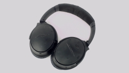 Bose QC 35 II Series 2 Wireless Headphones Black FLAKED HEADBAND/WORN PLASTIC