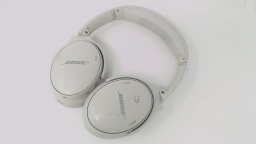 Bose QuietComfort QC 45 White Wireless Headphones STAINED