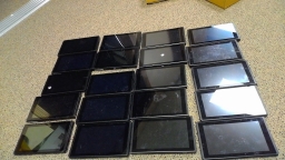 Lot of 20 Nintendo Switch Console for Parts