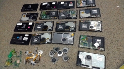Lot of 17 Nintendo Switch Console for Parts