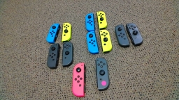 Lot of 12 Nintendo Joycon Controller for Parts