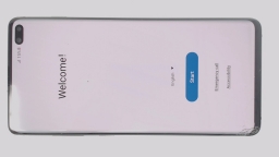 Samsung Galaxy S10+ SM-G975U Cellphone (Black 128GB 8GB) Boost CRACKED GLAS
