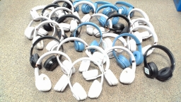 Lot of 28 Beats Solo 4 Headphones with Various Problems