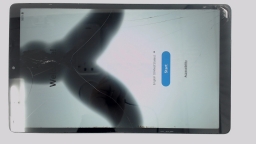 Samsung Galaxy Tab A7 Lite SM-T220 8.7" Tablet (Gray 64GB 4GB) WiFi CRACKED