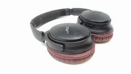 Bose QC 35 II Series 2 Wireless Headphones Black MAROON EARPAD