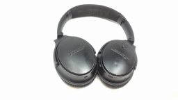 Bose QC 35 II Series 2 Wireless Headphones Black DENT / WORN EARPADS