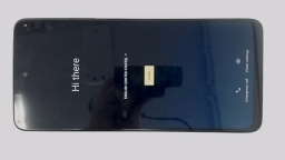 Motorola One 5G Ace XT2113-2 Cellphone (Purple 64GB 4GB) Comcast SCRATCHED