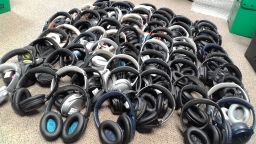 LOT of 83 Pairs of Bose QC35 Series 2 Noise Cancelling Headphones 
