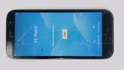 Blu View 2 B131DL Cellphone (Black 32GB 3GB) Tracfone CRACKED/WORN REAR