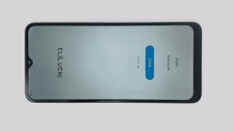 Samsung Galaxy A04 SM-A045F/DS (White 64GB 4GB) Unknown Carrier BURN/CRACK