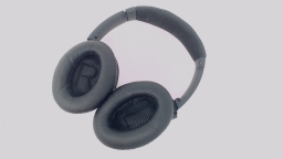 Bose QC 35 Series I 1 Black Wireless Headphones 