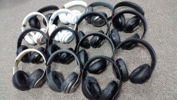 Lot of 15 Beats by Dr Dre Studio 2.0 Wireless B0501 with Various Problems