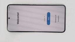 Samsung Galaxy S22 SM-S901U Cellphone (Black 256GB 8GB) Verizon SCRATCHED