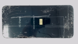 Motorola Moto G Play XT2413V Cellphone (Blue 64GB 4GB) Tracfone CRACKED