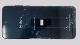 Motorola G Play 2023 XT2271-5 Cellphone (Blue 32GB 3GB) Unlocked CRACKED