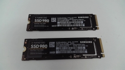 Lot of 2 SAMSUNG 500GB 980 SSD NVMe M.2 2280 SOLID STATE DRIVE MZ-V8V500