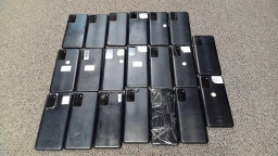 Lot of 20 Samsung Galaxy A035 SM-A037U SM-5135DL Cell Phones with Damaged LCD