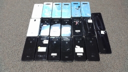 Lot of 20 LG K51 and Stylo 5 & 6 Cell Phones with DAMAGED LCD