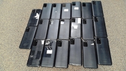 Lot of 20 Samsung A035 SM-A037U SM-5135DL Cell Phones with DAMAGED LCD