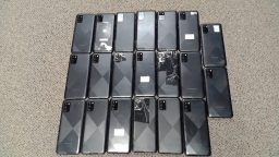 Lot of 20 Samsung Galaxy A025 SM-A025 SM-5124DL with DAMAGED LCD