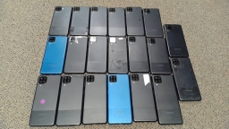 Lot of 20 Samsung Galaxy A12 SM-A125 SM-S127DL with DAMAGED LCD