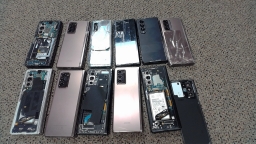 Lot of 11 Non-Working Samsung Galaxy Z Fold Mixed Model Cell Phones for Parts