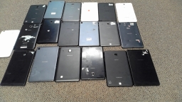 Lot of 19 Non-Working Samsung 8 inch 8" Tablets For Parts
