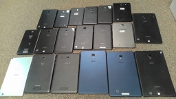 Lot of 19 Non-Working Samsung Mixed Model Tablets For Parts