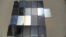 Lot of 21 Non-Working Mixed Brand 10 Inch 10" Tablets for Parts