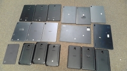 Lot of 18 Non-Working Samsung Galaxy X910,  Active, T867, X518 Tablets for Parts