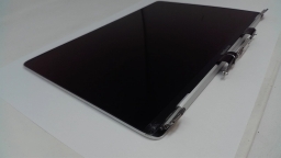 2020 13" Macbook Air Silver Display 661-16807 CRACKED CLUTCH COVER