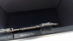2017 MacBook Pro 15" Space Gray Display 661-08030 CRACKED CLUTCH COVER