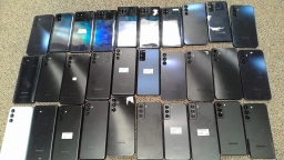 Lot of 30 Non-Working Samsung Galaxy S21 A42 A13 A15 Smartphones for Parts