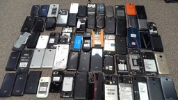 Lot of 63 Non-Working Mixed Brand Smartphones for Parts
