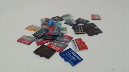 Lot of 29 128GB Micro SD Cards Mixed Brands Includes Sandisk Working