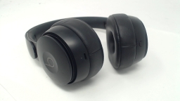 Beats Solo Pro Wireless On-Ear Bluetooth Headphones BLACK A1881 Working