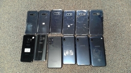 Lot of 12 Non-Working Samsung S10e A102 A136 S9 S7 Smartphones for Parts