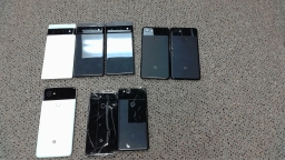 Lot of 8 Non-Working Google Pixel 6 Pro, 3XL, 2XL Smartphones for Parts