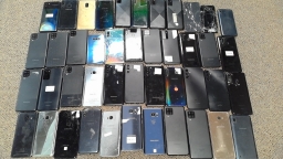 Lot of 44 Non Working Samsung Smartphones with Power Issues