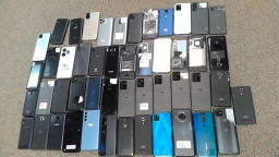 Lot of 49 Non-Working Mixed Brand Cell Phone Smartphones for Parts