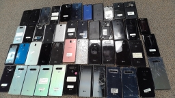 Lot of 47 Non Working LG Smartphones with Power Issues