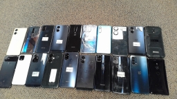 Lot of 20 Non Working One Plus, Pixel, and other Smartphones with Power Issues