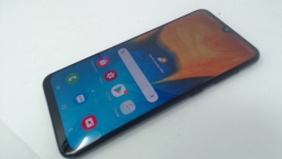 Samsung Galaxy A20 SM-A205G Cellphone (Blue 32GB) Unlocked Dual Sim