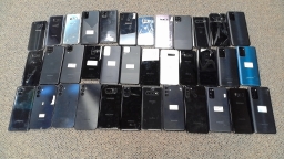 Lot of 36 Non-Working Samsung Smartphones with Power Issues