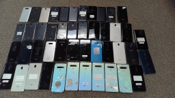 Lot of 46 Non-Working LG Smartphones with Various Issues